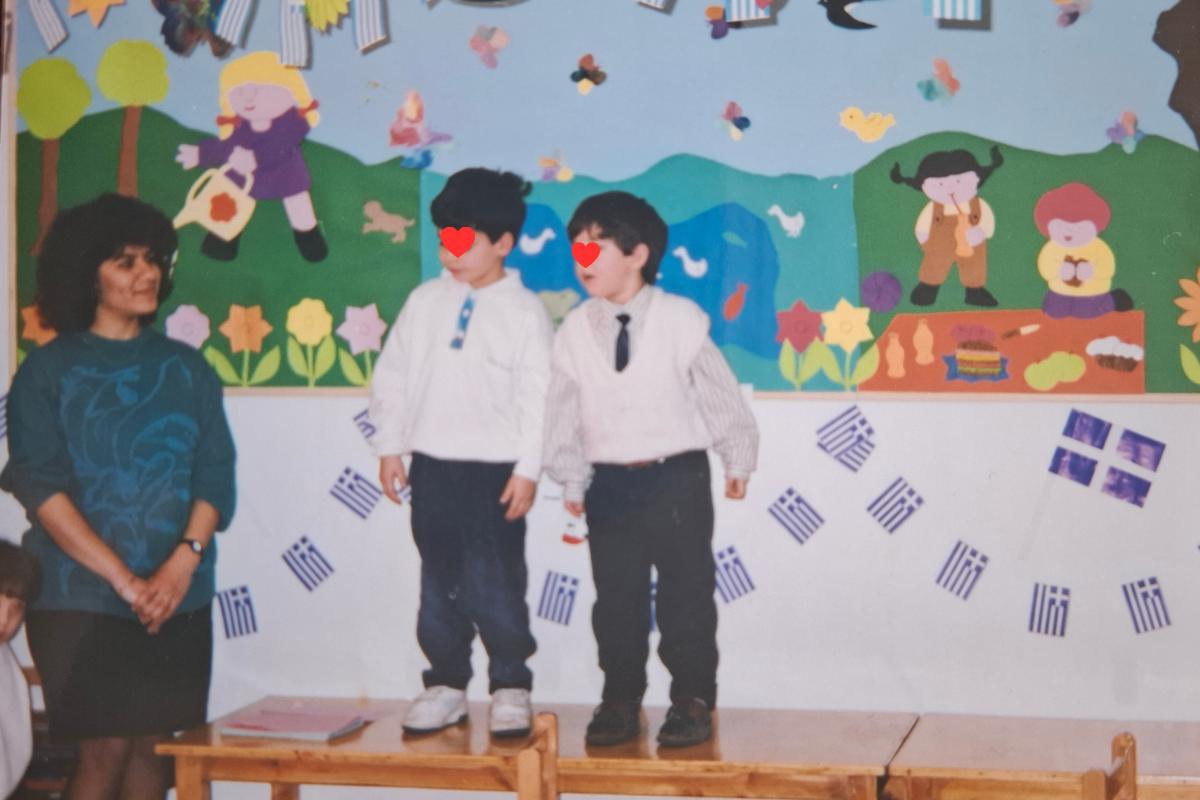 Φωτογραφία από παιδική γιορτή το 1992 σε παιδικό σταθμό στην Αθήνα.